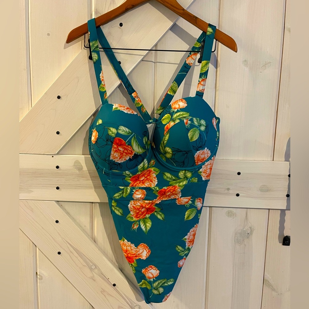 Cupshe swimsuit, NWOT
